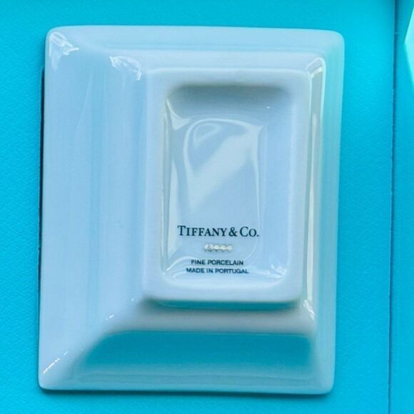 Tiffany & Co Metallic Vide Poche - Picture 2 of 2